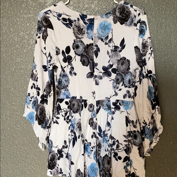 Blue and black floral romper - Picture 3 of 5